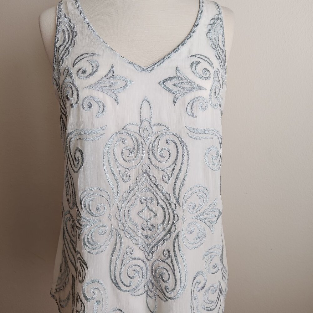 WHBM - Sz. XS - Cottage Core Blouse White Silver Embroidered